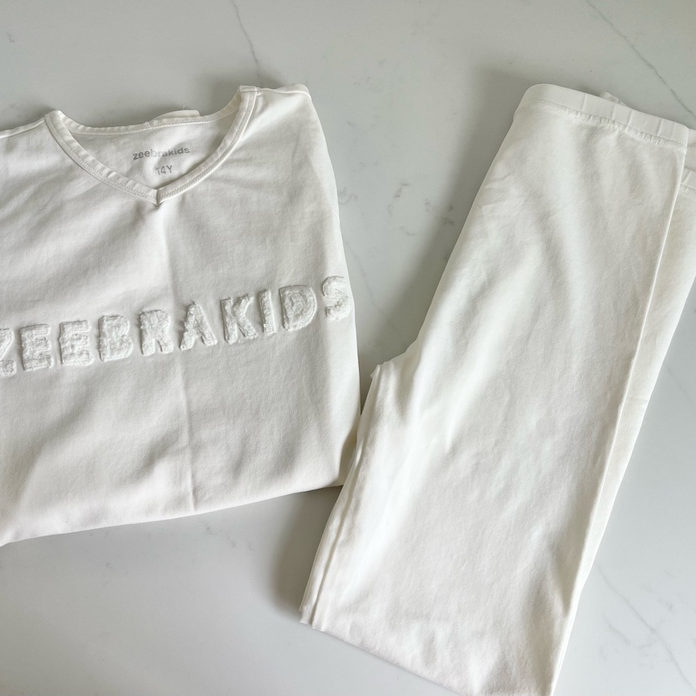 ZEEBRA KIDS PAJAMAS